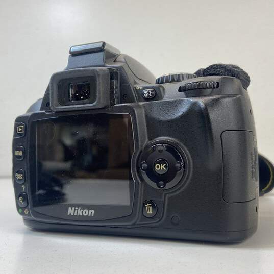 Nikon D40 6.1MP Digital SLR Camera with 18-55mm Lens image number 6