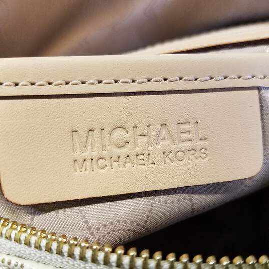 MICHAEL Michael Kors Beige Handbags