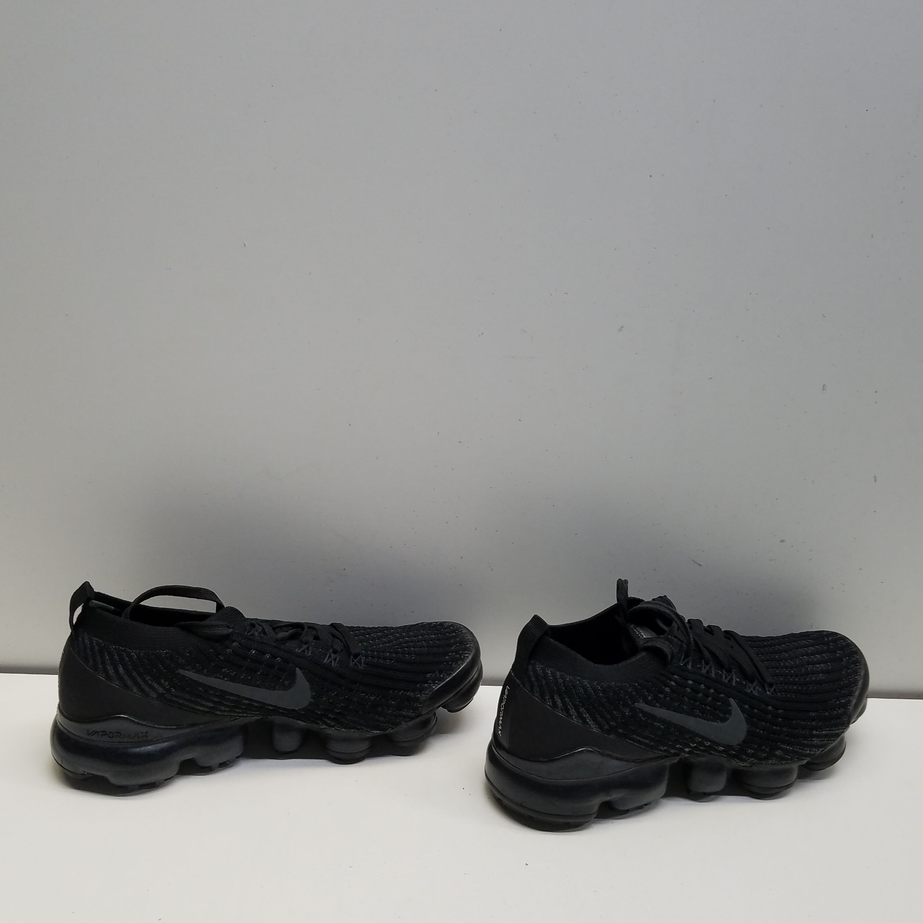 vapormax flyknit 3 size 7