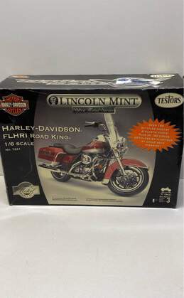 Lincoln Mint Ultra Metal Series Harley-Davidson FLHRI Road King 1/6 Model 7221
