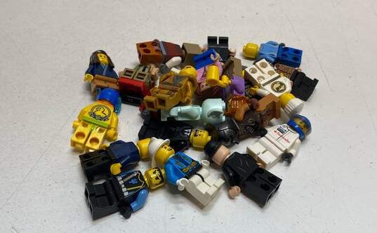 Mixed Themed Lego Minifigures Bundle (Set Of 20) image number 1