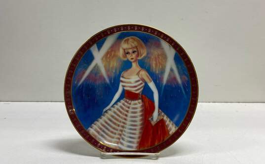 The Danbury Mint 1965 Barbie Collection Plates Set of 2 Collectors Plates image number 2