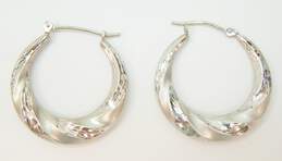 14k White Gold Etched Twisted Satin Finish Hoop Earrings 1.7g alternative image