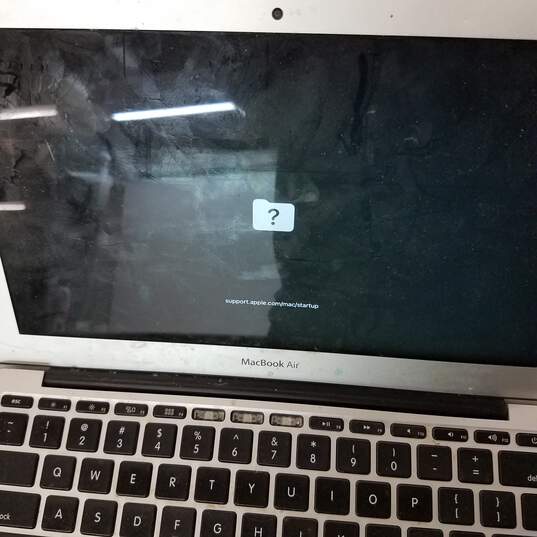 2013 Apple MacBook Air 11" Laptop Intel i5-4250U CPU 4GBB RAM 128GB SSD image number 8
