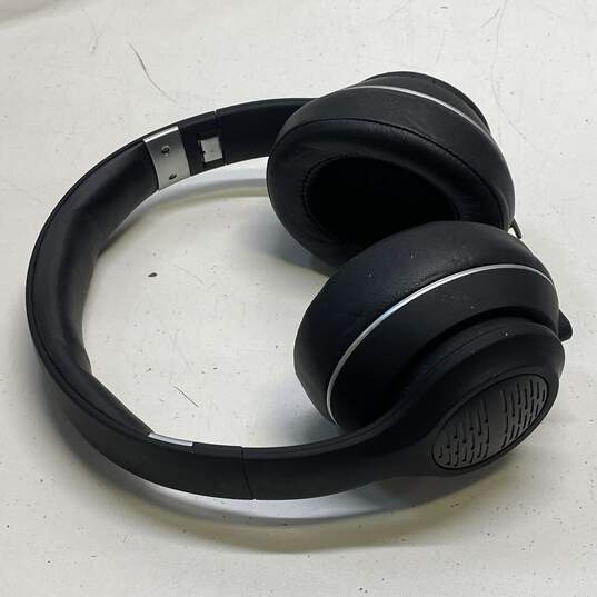 Tribit XFree Tune Wireless Over-Ear Headphones - Deep Black (IC-BTH70) image number 3