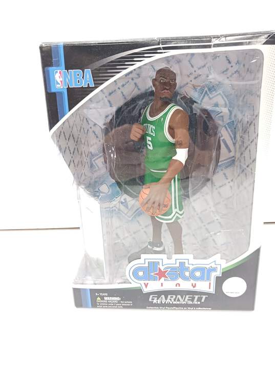 NBA Series 1 Boston Celtics All-Star Vinyl Upper Deck Kevin Garnett Figure IOB image number 1
