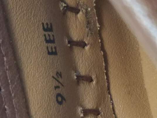 Florsheim Men's Leather Tassel Loafer Slip On Size 9.5 image number 7