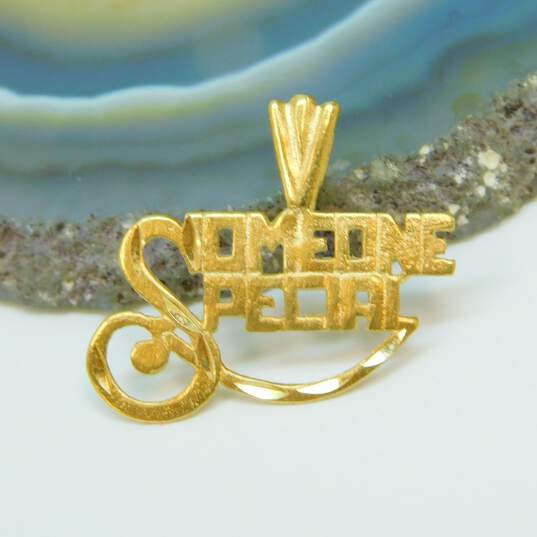 14K Yellow Gold Someone Special Etched Brushed Pendant 0.8g image number 3