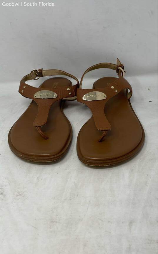 Michael Kors Womens MK Plate Brown Leather Thong Sandals Size 9.5M image number 3