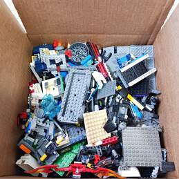 6.7LB Bulk Lot of Assorted LEGO Bricks & Pieces