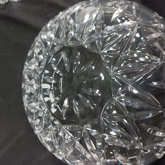 Pair of Crystal Clear Dishes image number 4