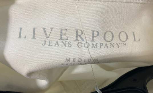 NWT Liverpool Jeans Co. Womens White Pockets Denim Trucker Jacket Size M image number 7