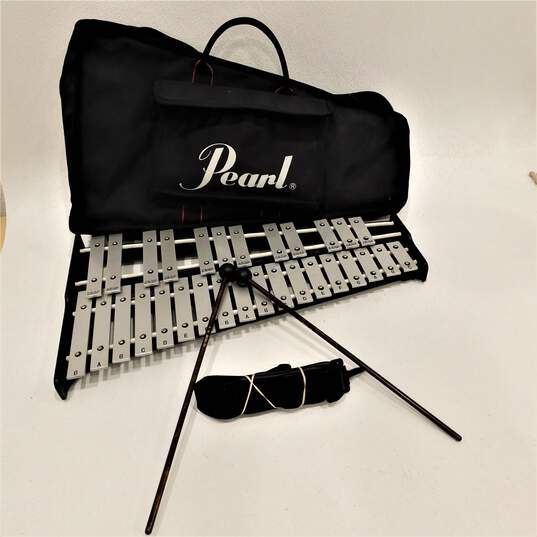 Pearl Brand 32-Key Model Metal Glockenspiel Set w/ Case and Accessories image number 2