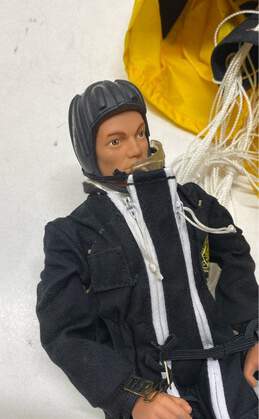 G.I. Joe HASBRO Limited Edition Golden Knights Parachute Action Figure alternative image