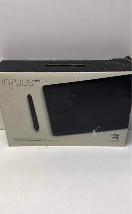 Wacom Intuos Pro Professional Creative Pen & Touch Tablet