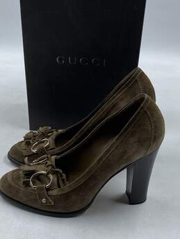 Authentic Gucci Horsebit Accent Suede Pumps W 8 alternative image