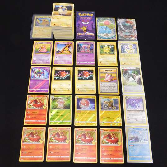 Pokemon TCG Huge 200+ Card Collection Lot with Vintage and Holofoils image number 1