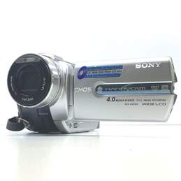 Sony Handycam DCR-DVD505 DVD Camcorder alternative image