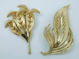 VNTG Crown Trifari Gold Tone Leaf Statement Brooches 39.4g