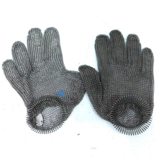 Whiting Davis Mesh Chain Mail Protective Gloves image number 3
