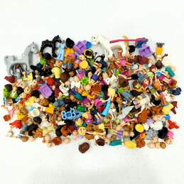11.3oz Lego Friends Mini Figure Mixed Lot