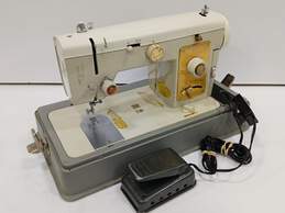 Kenmore Nelco Zig Zag Sewing Machine alternative image