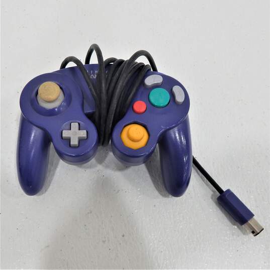 8 ct. Nintendo GameCube Controllers image number 9