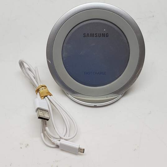 Samsung Fast Charge Wireless Phone Charger Model EP-NG930 Untested image number 1