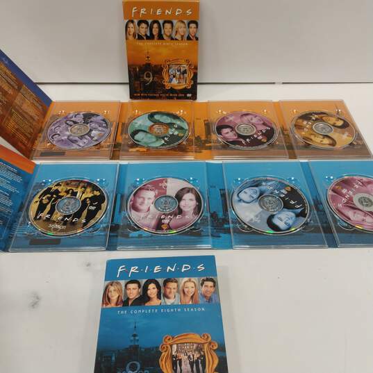 FRIENDS DVD & Cookbook Bundle image number 5