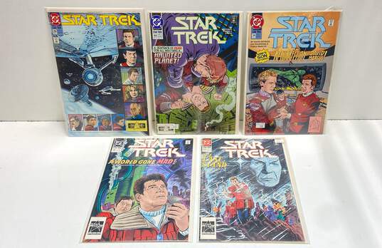 DC Star Trek Comic Book Assortment image number 3