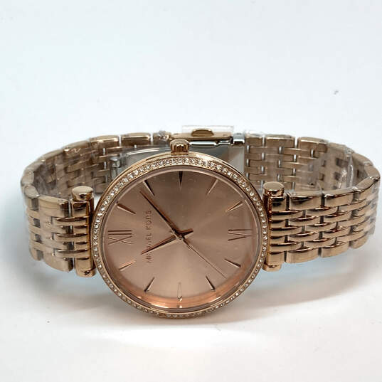 Designer Michael Kors MK-4421 Chain Strap Round Dial Analog Wristwatch image number 3