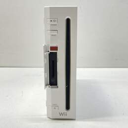 Nintendo Wii RVL-001 Console - White alternative image