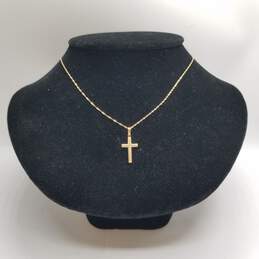 14K Gold Chiseled Cross Pendant Necklace 1.2g