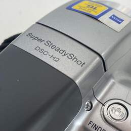 Sony Cyber-shot DSC-H2 6.0MP Digital Camera alternative image