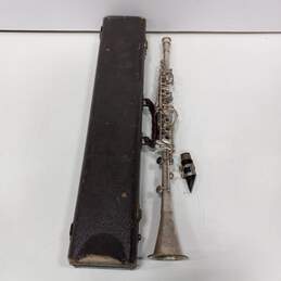 Elkhart Cavalier Metal Clarinet In Case alternative image