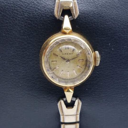 Omega 17mm Vintage 18k Gold Ladies Wristwatch 18g image number 4