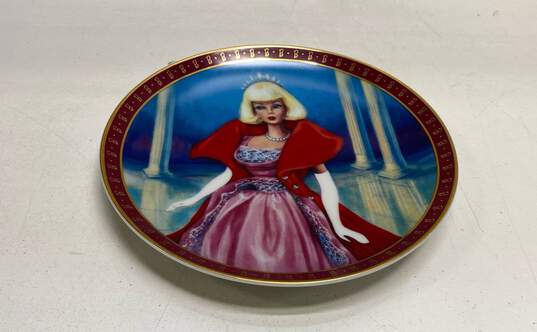 The Danbury Mint 1963 Barbie Collection Plates Set of 2 Collectors Plates image number 2