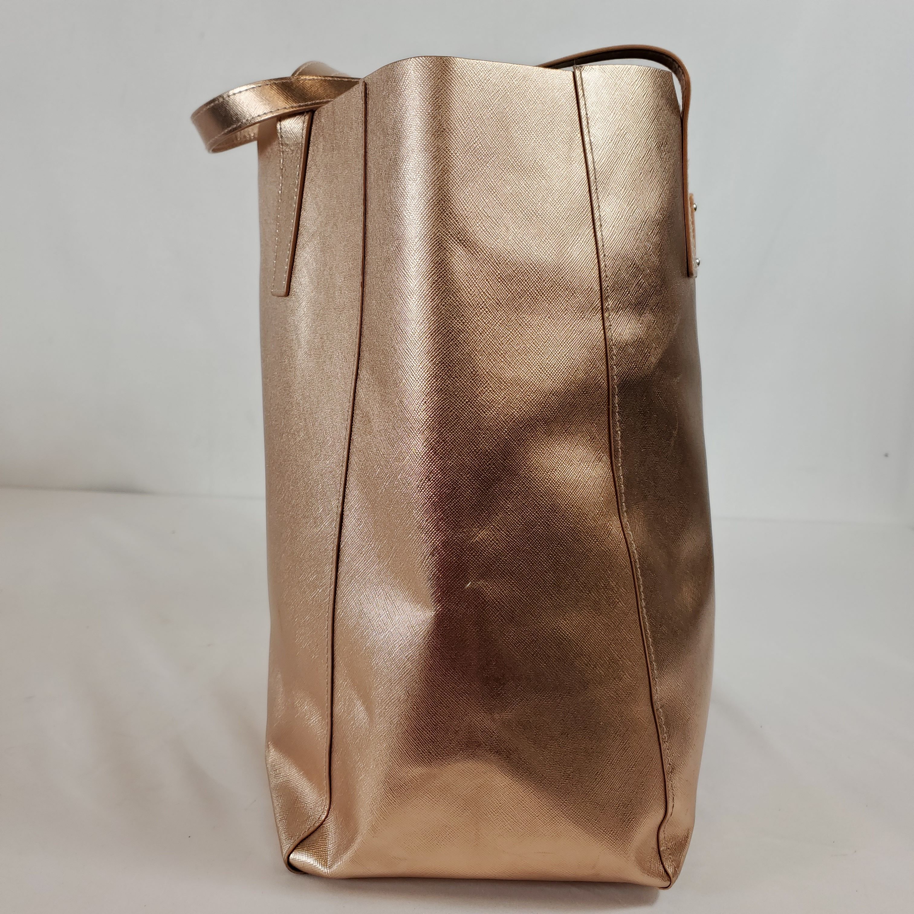 Michael Kors beautiful pink Jet Set Travel purse with gold accents in 2024  | Michael kors bag brown, Travel purse, Tan shoulder bag