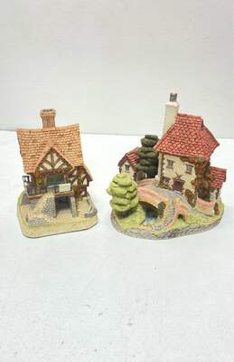 2 David Winter Handcrafted Cottage Figurines Collections/Home Décor alternative image