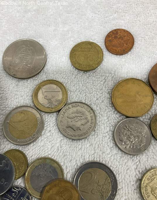 200 World Coins From 1901 2016 image number 9