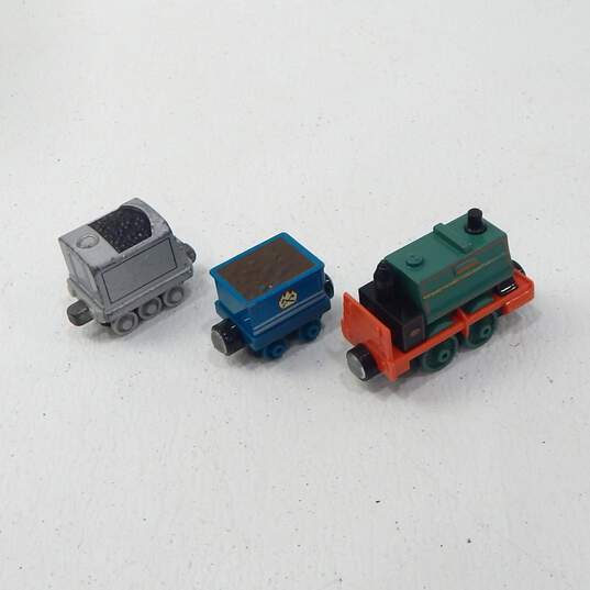 Thomas The Train Tank Engine Wooden Magnetic Railroad Engines Train Lot image number 3