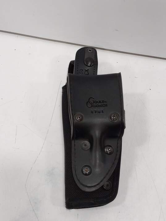 Gould and Goodrich Holster image number 3