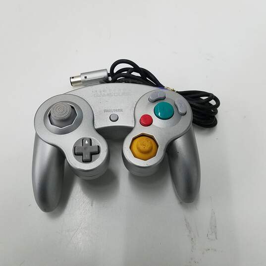 Nintendo GameCube Controller Silver image number 1
