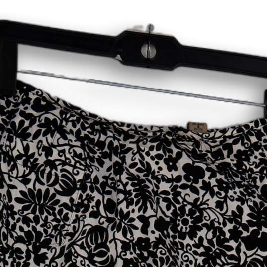 Womens Black White Floral Flat Front Short Wrap Skirt Size 8 image number 3