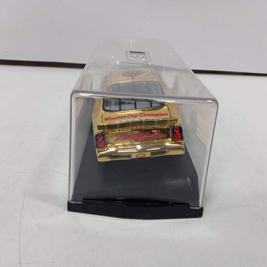 Dale Earnhardt #3 Monte Carlos Collectible Diecast Car image number 4