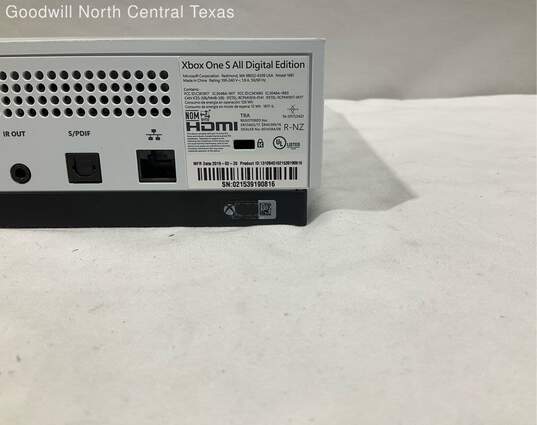 Microsoft Xbox One S FOR PARTS OR REPAIR image number 4