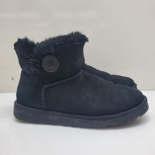 UGG Mini Bailey Button II Boot in Black Size 7 Model 3352 No Insoles image number 1