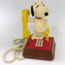 Vintage The Snoopy and Woodstock Push Button Telephone