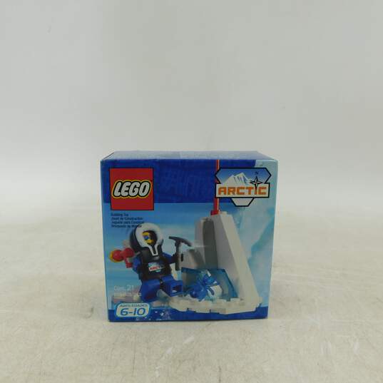 LEGO Arctic 6578 Polar Explorer, 6586 Polar Scout, and 6520 Mobile Outpost Sets image number 4