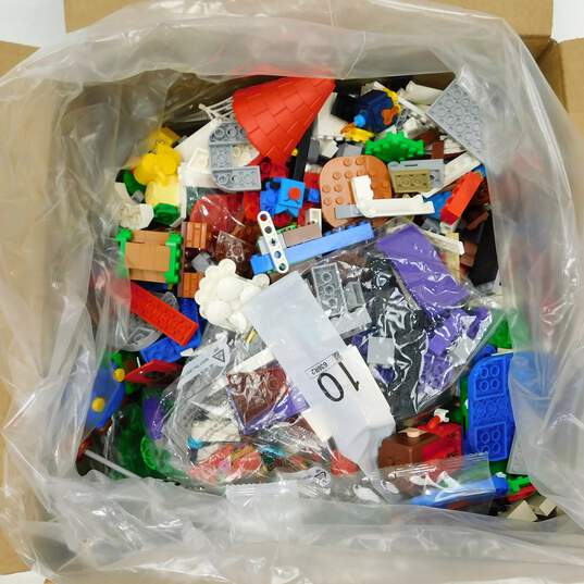 5.6 LBS LEGO Assorted Lego Super Mario Bulk Box image number 2